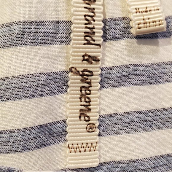 Long arm stripped Shirt - Picture 4 of 6